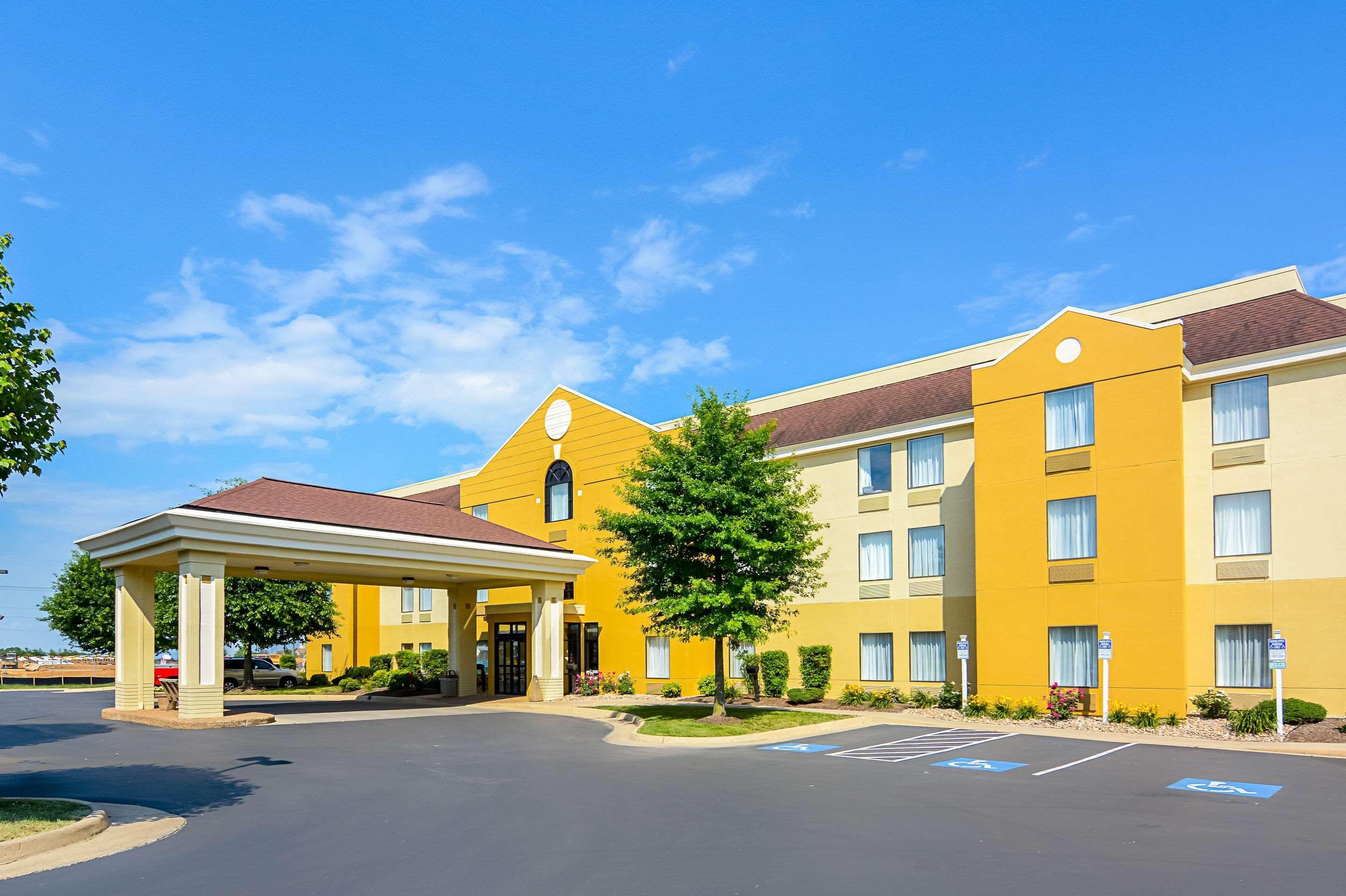 Comfort Inn Woodstock Shenandoah Exterior photo