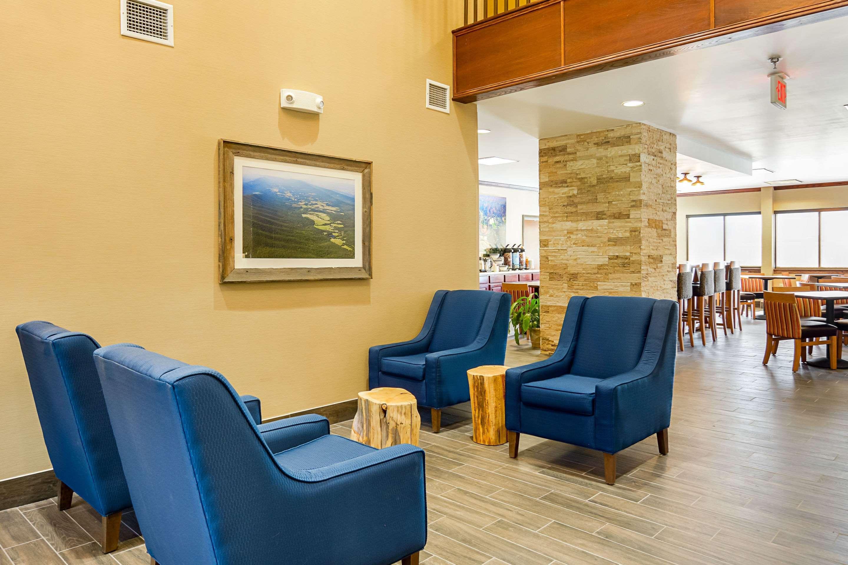 Comfort Inn Woodstock Shenandoah Exterior photo
